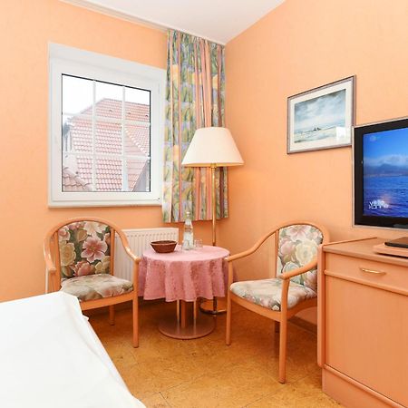 Hotel-Pension Stoertebeker ベンサージール エクステリア 写真