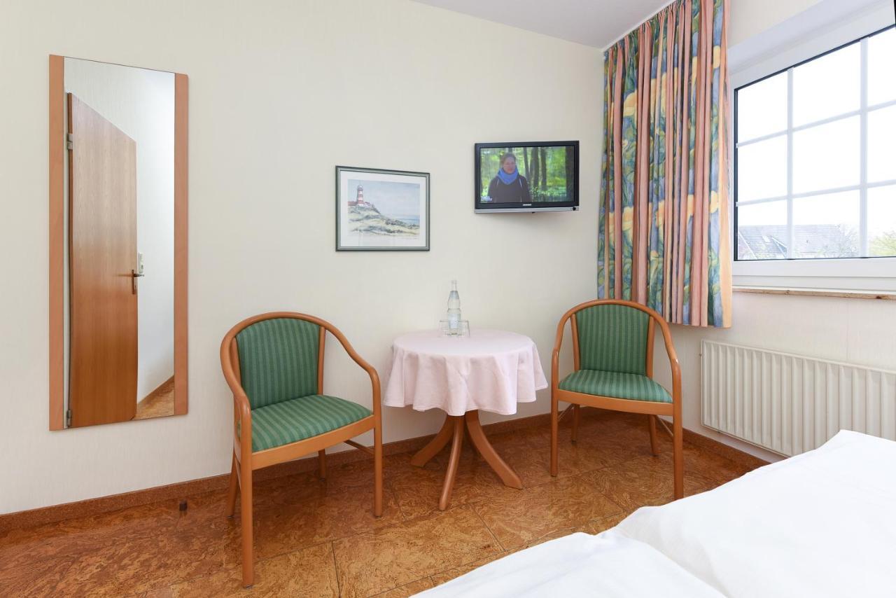 Hotel-Pension Stoertebeker ベンサージール エクステリア 写真