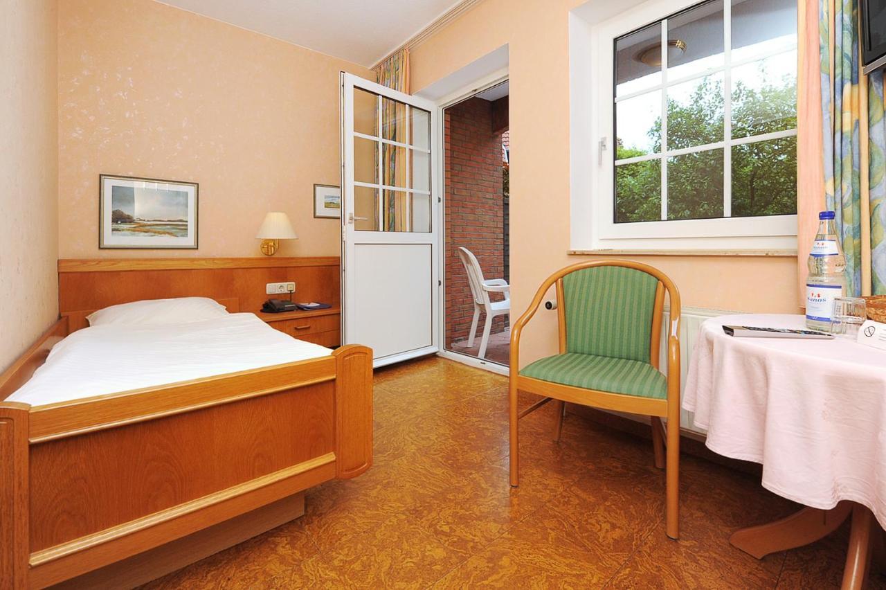 Hotel-Pension Stoertebeker ベンサージール エクステリア 写真