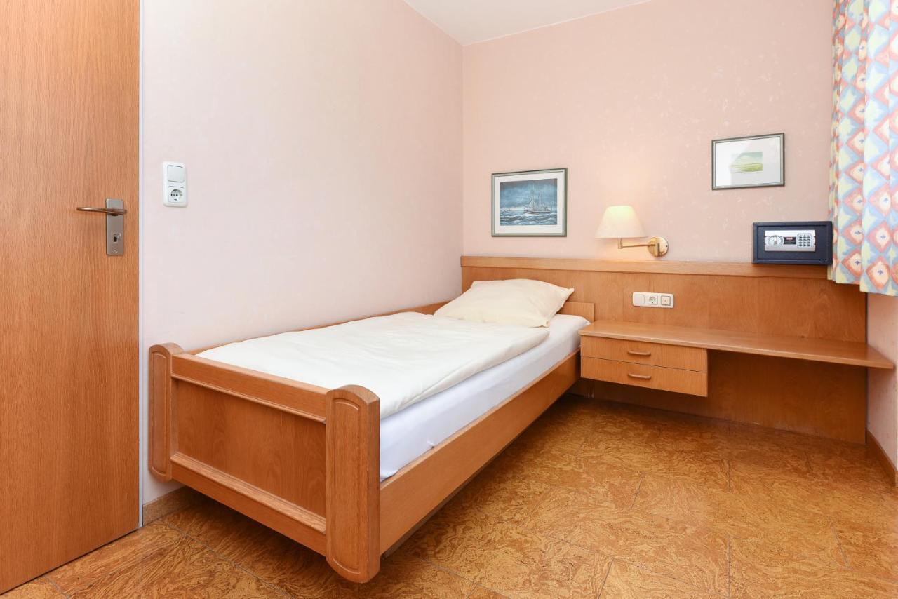 Hotel-Pension Stoertebeker ベンサージール エクステリア 写真