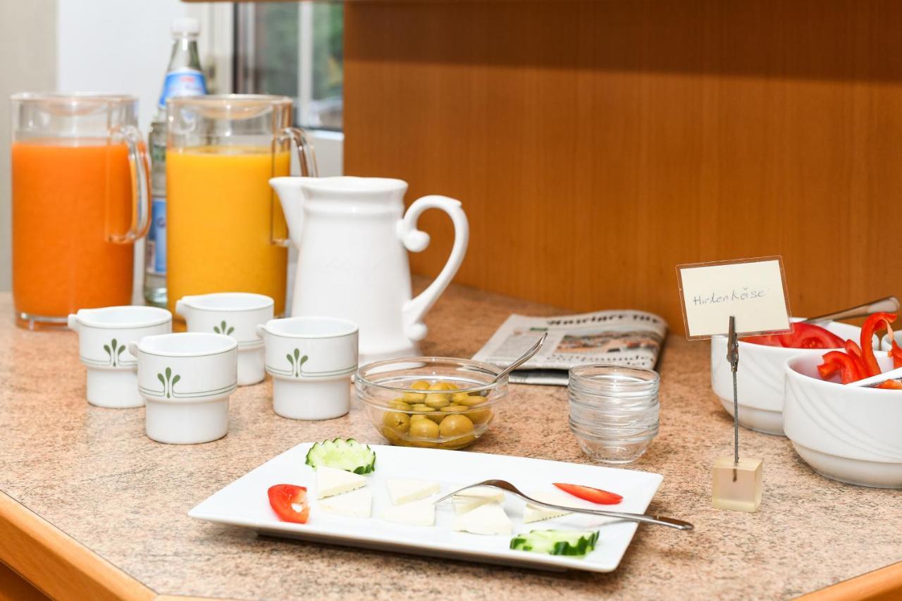Hotel-Pension Stoertebeker ベンサージール エクステリア 写真