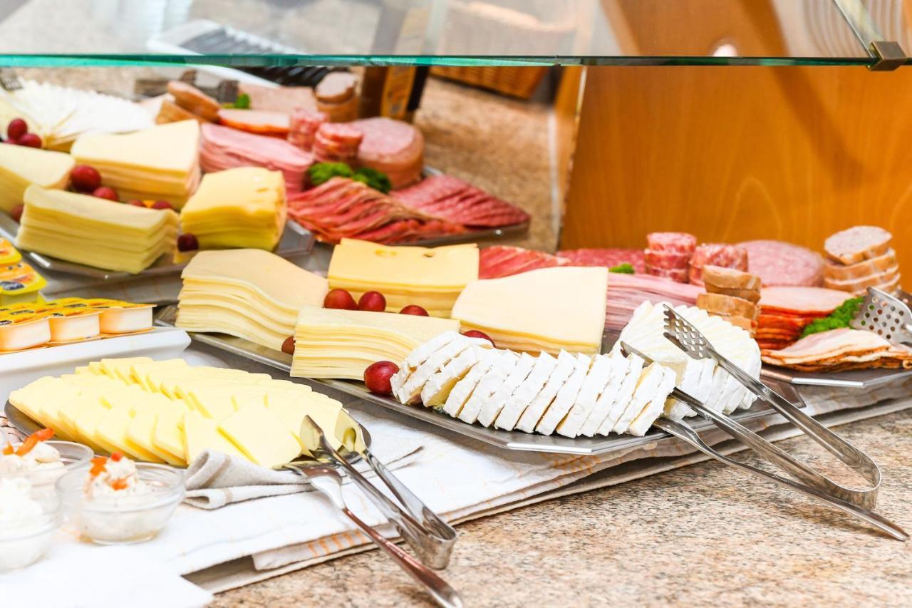 Hotel-Pension Stoertebeker ベンサージール エクステリア 写真