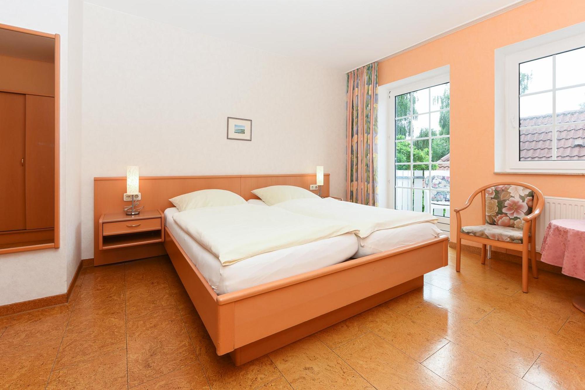 Hotel-Pension Stoertebeker ベンサージール エクステリア 写真
