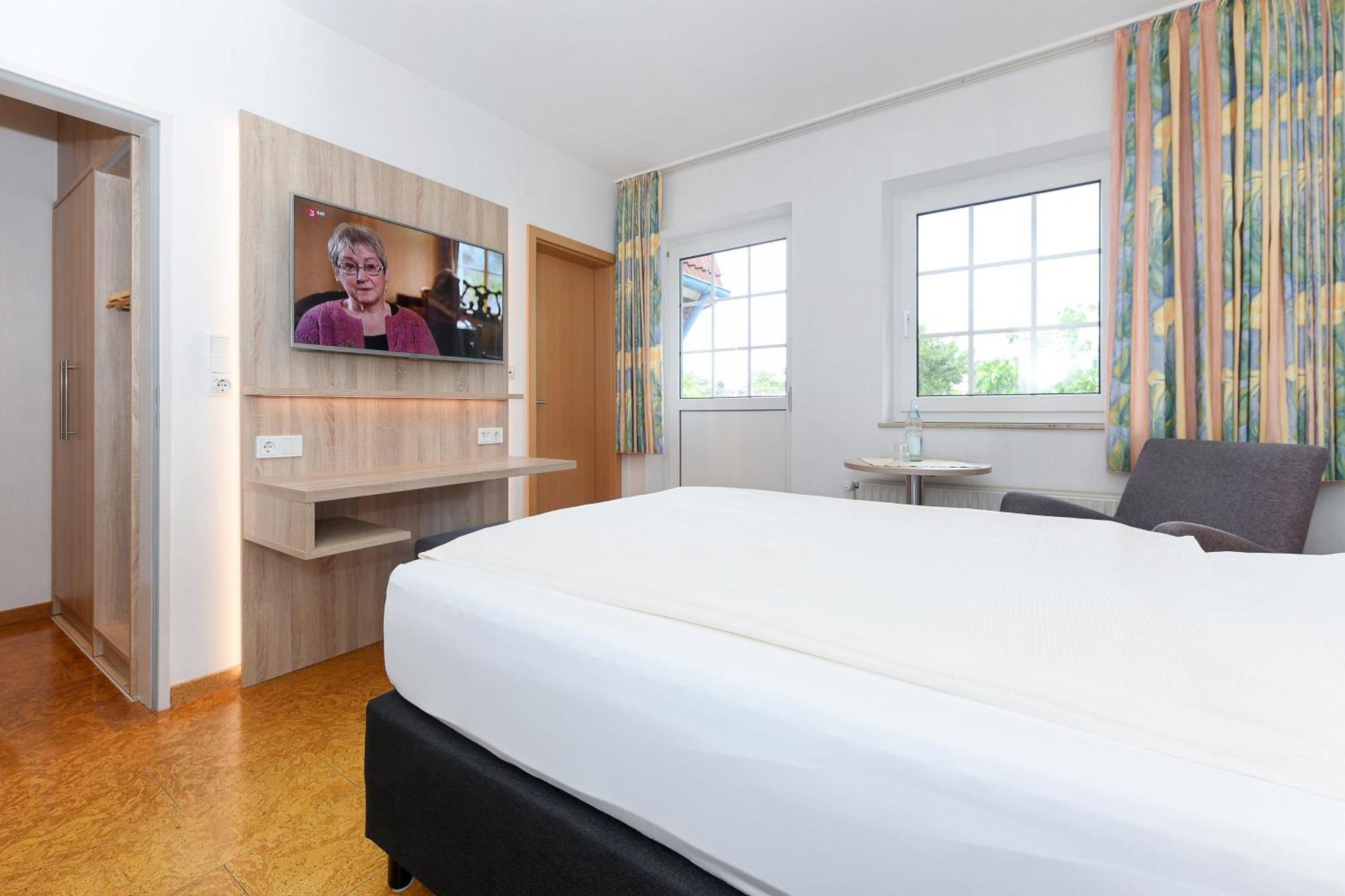 Hotel-Pension Stoertebeker ベンサージール エクステリア 写真