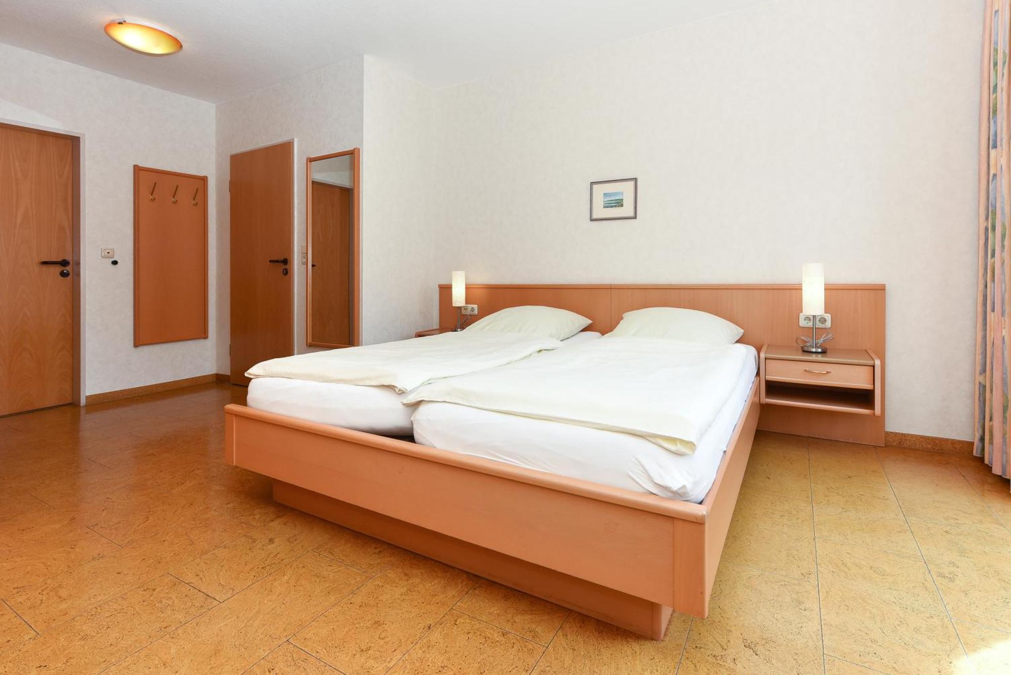 Hotel-Pension Stoertebeker ベンサージール エクステリア 写真